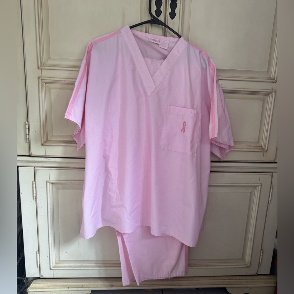 Pink scrub set Share the Care bottoms one pocket top excellent condition size XL